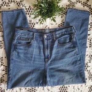 AMERICAN EAGLE | Mom Jeans